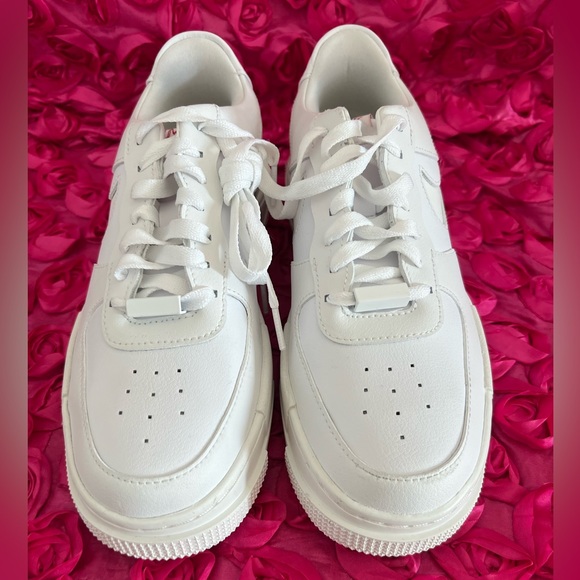 wmns air force 1 pixel summit white